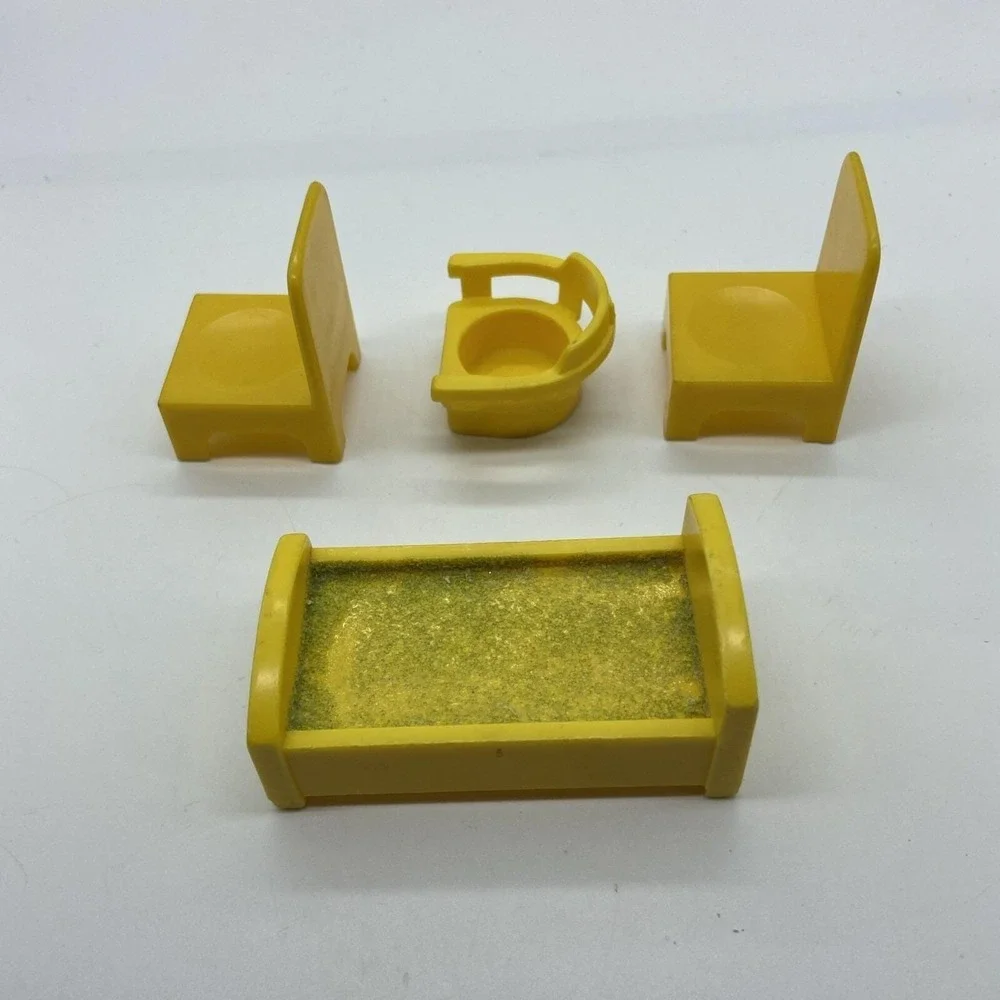 Vintage Fisher Price Little People Yellow Furniture Set Bed Chairs‎ 4pc Lot